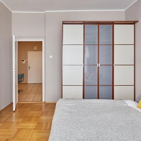 Prague Days - Modern Apt W Retro Elements - New Town מראה חיצוני תמונה