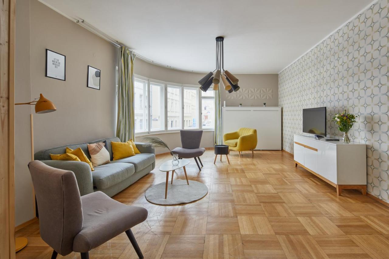 Prague Days - Modern Apt W Retro Elements - New Town מראה חיצוני תמונה